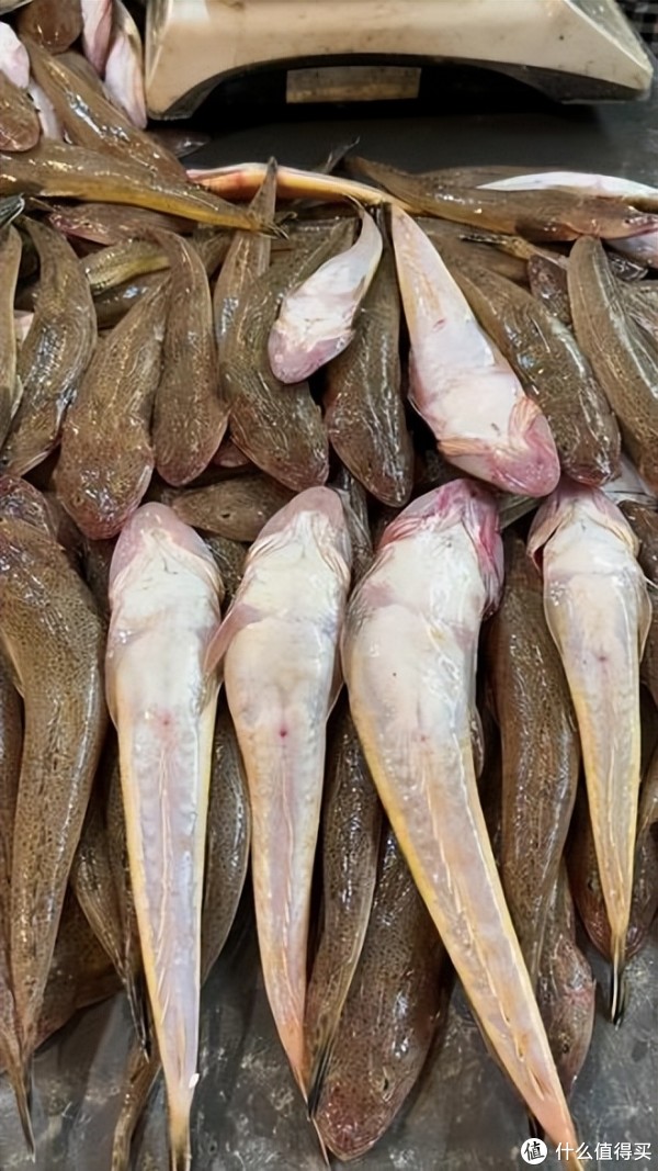 笑脸越真, 杀绝